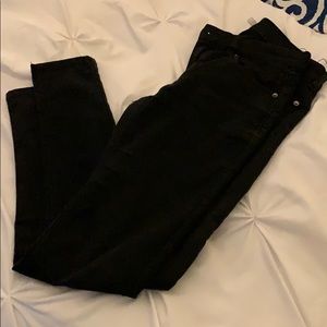 BCBG Bkack Jean pants fitted regular size 6